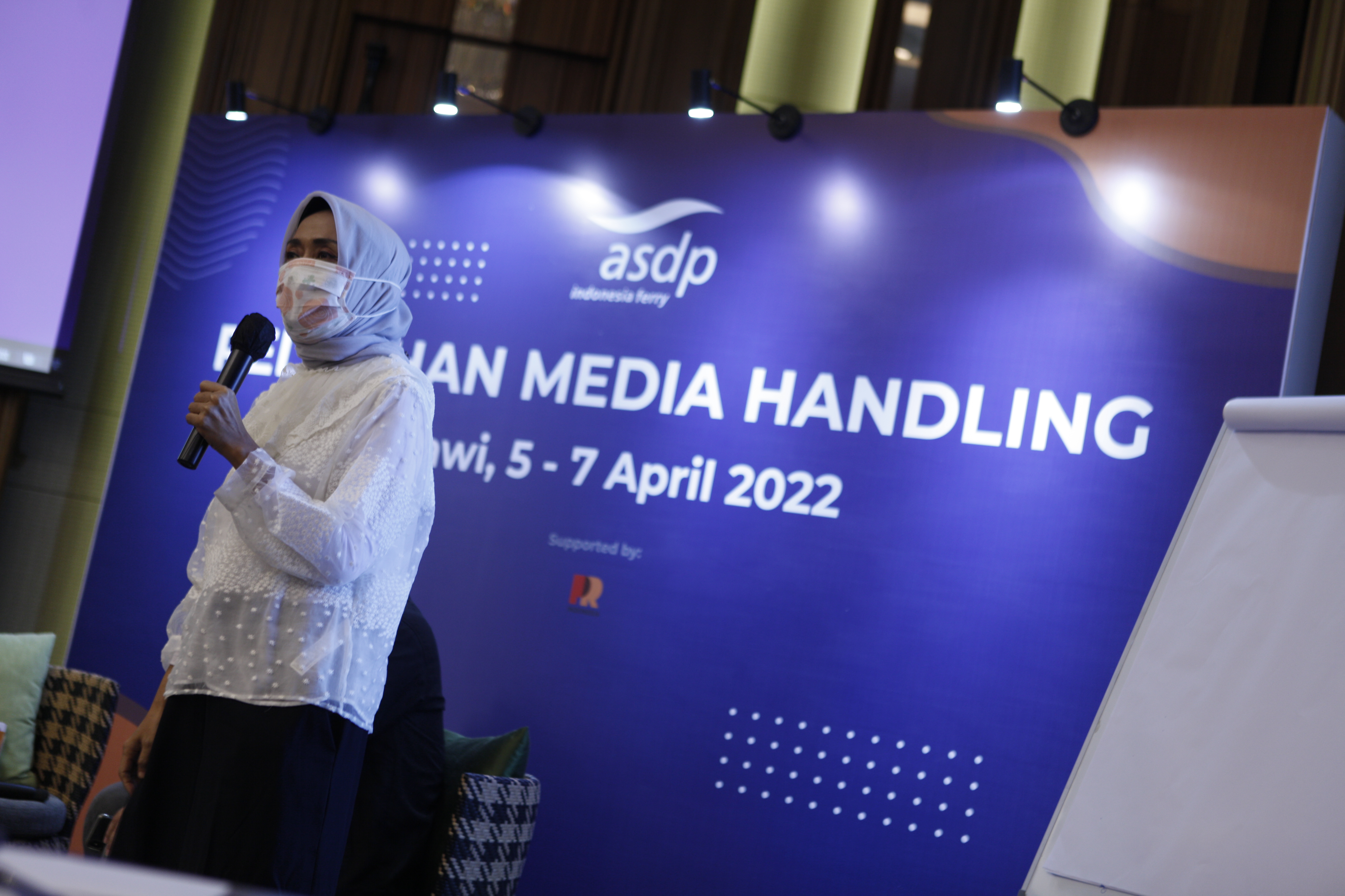 Pelatihan Media Handling